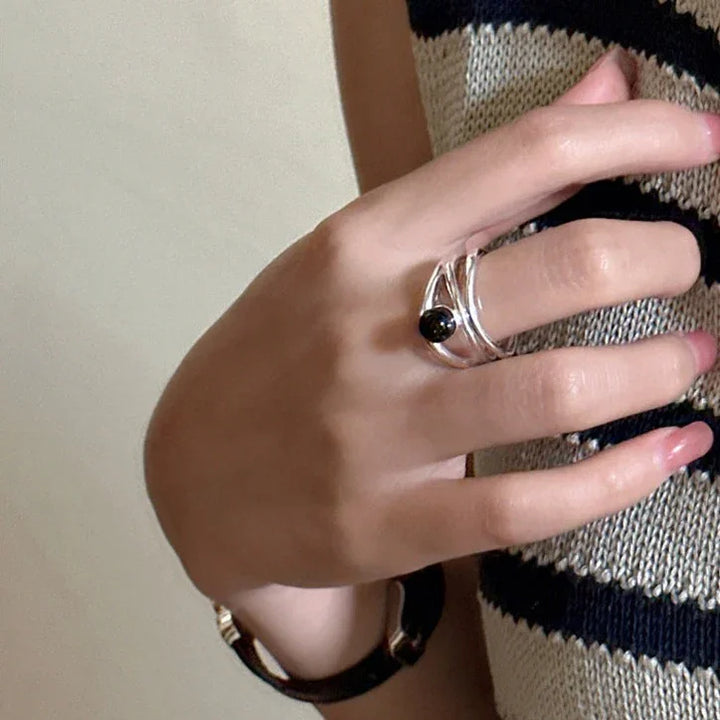 Schwarze Onyx multilinje ring – Arden