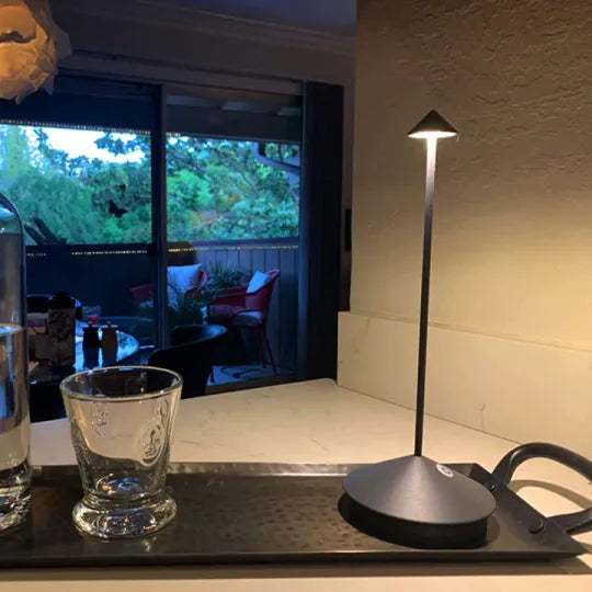 Trådløs LED-bordlampe – ClarityGlow