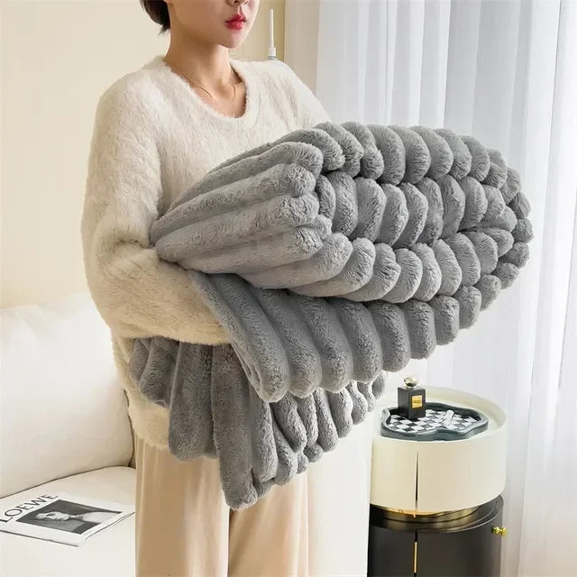 Ultimate Warm Plush Blanket - PlushNest