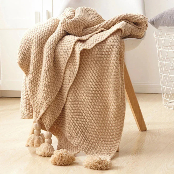Knitted Wool Blanket with Tassels - NordicCozy