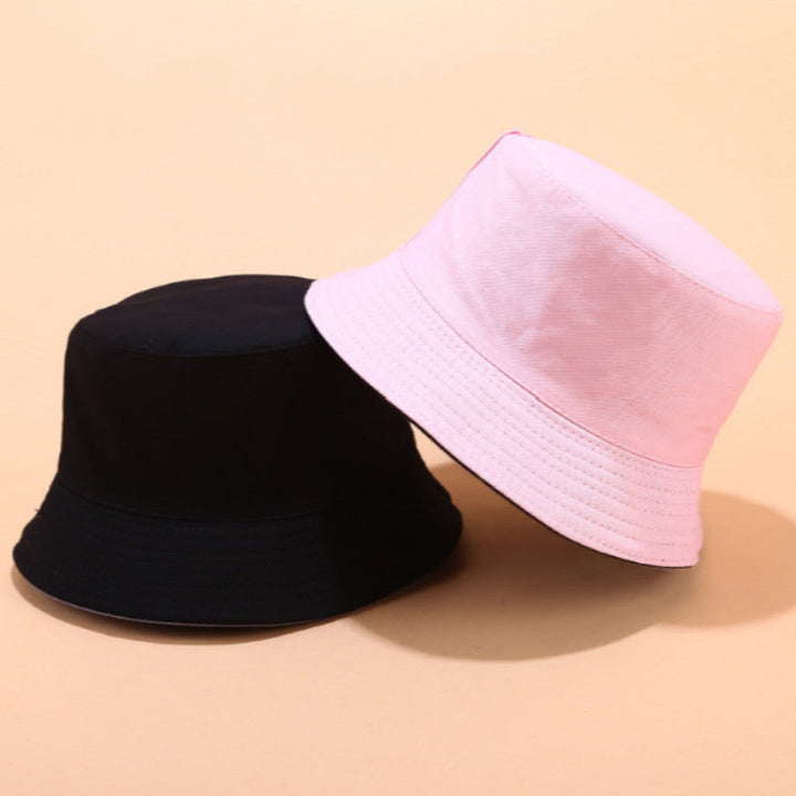 Trendy vendbar bucket hat til sommer – ReversiShade