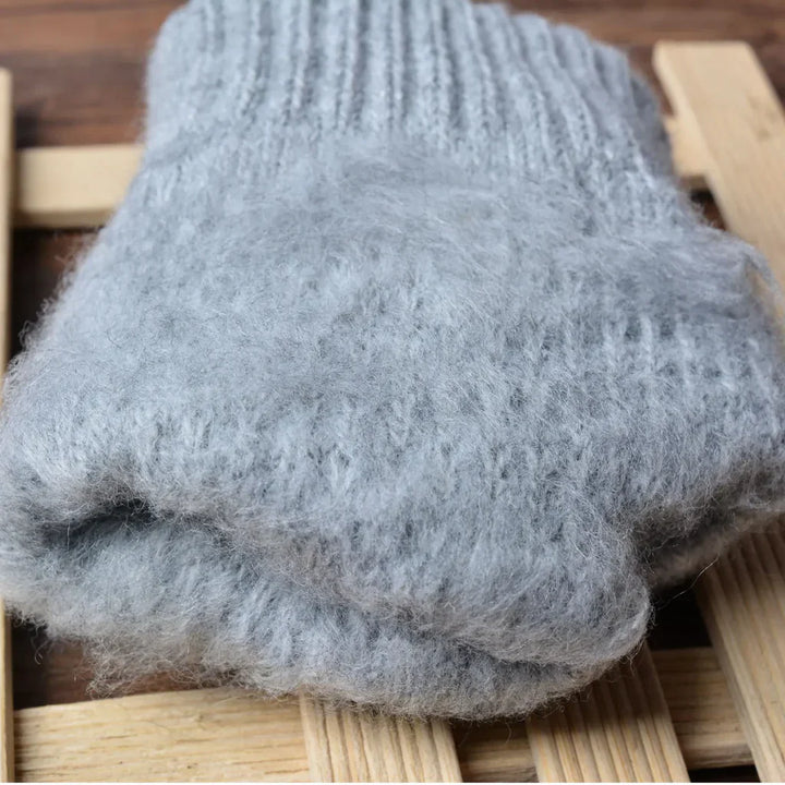 Knitted Touchscreen Gloves for Women – Amara
