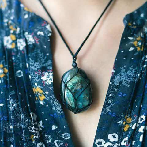 Drakenhart Labradorite Necklace - Astrid