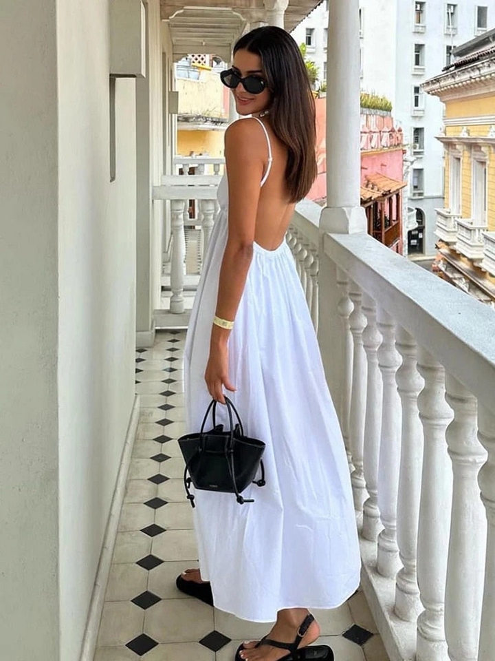 Maxikleid mit tiefem V-Ausschnitt und offenem Rücken – Alessa