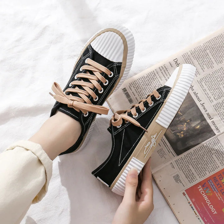 Sneakers Kitty Kickers - Oktoberfest 2026