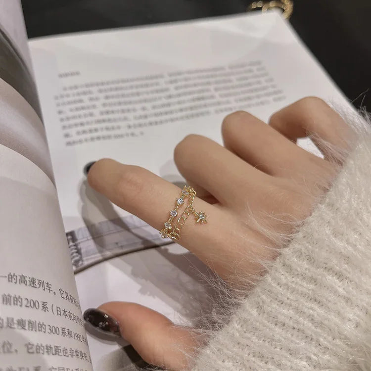 Golden Hexagram Chain Ring – Lyra