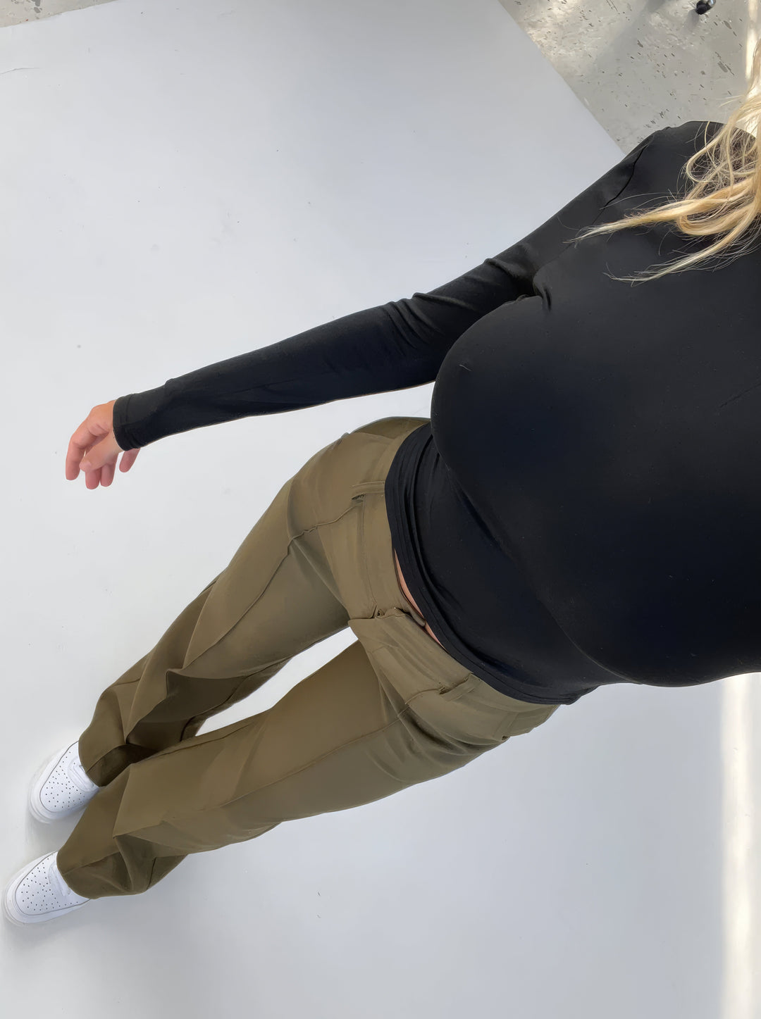 Pantalón ancho de mujer con estilo – Aurelia