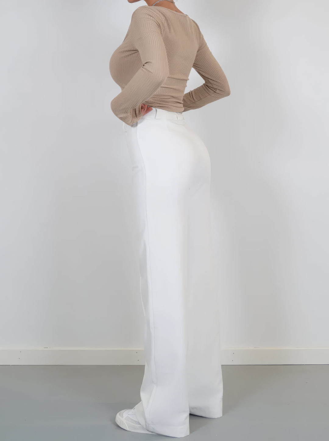Pantalón ancho de mujer con estilo – Aurelia