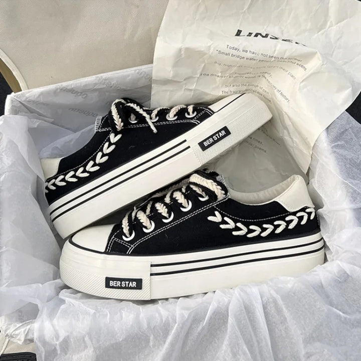 Sneakers Daisy Dance - Oktoberfest 2026