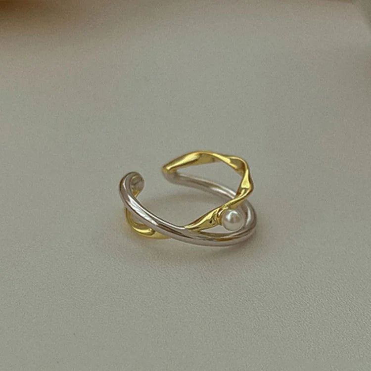 Sterling Silver Crossed Ring with Pearl – Alina