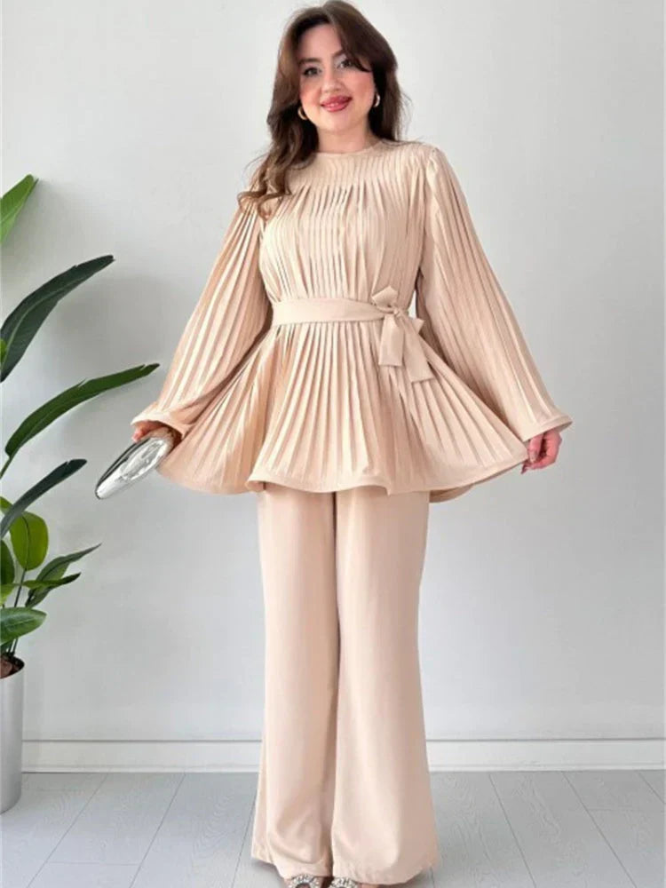 Damen Falten Kleidungsset – Selene