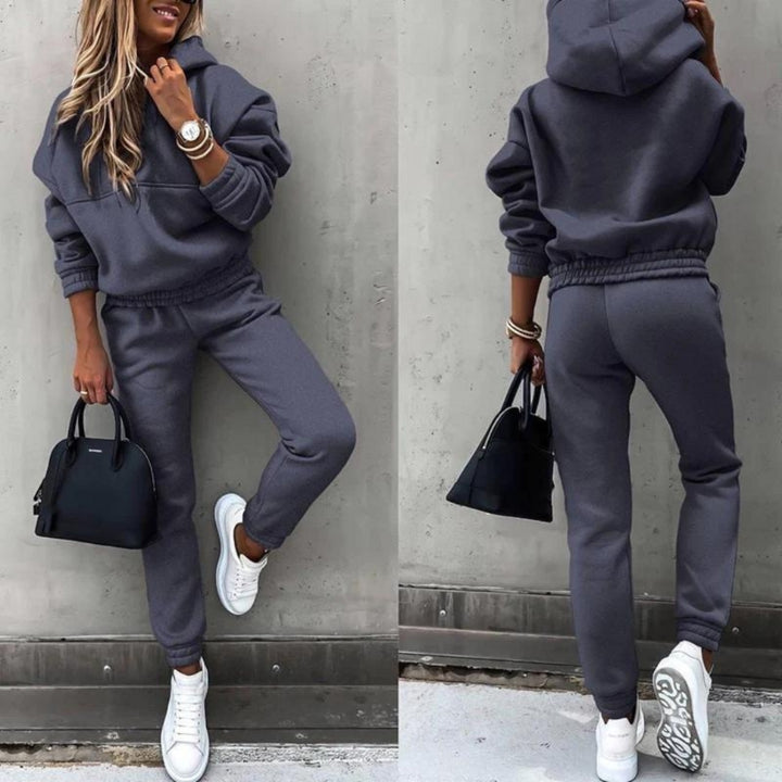 Sporty jogging suit for women - Maria