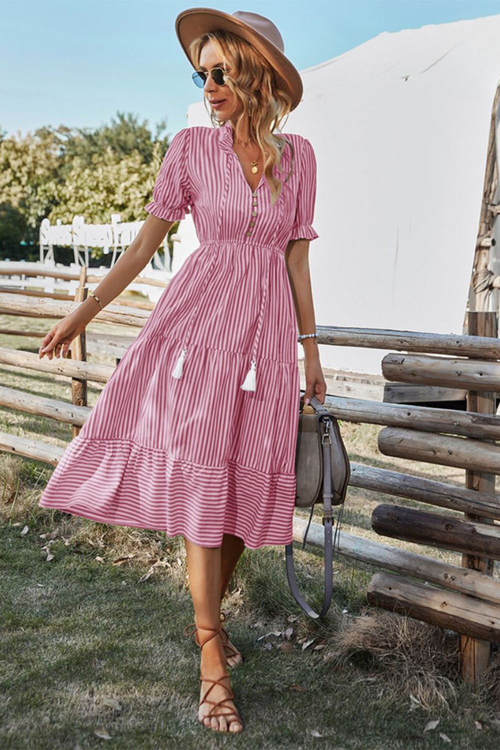 Stribet sommer-midikjole – Amira