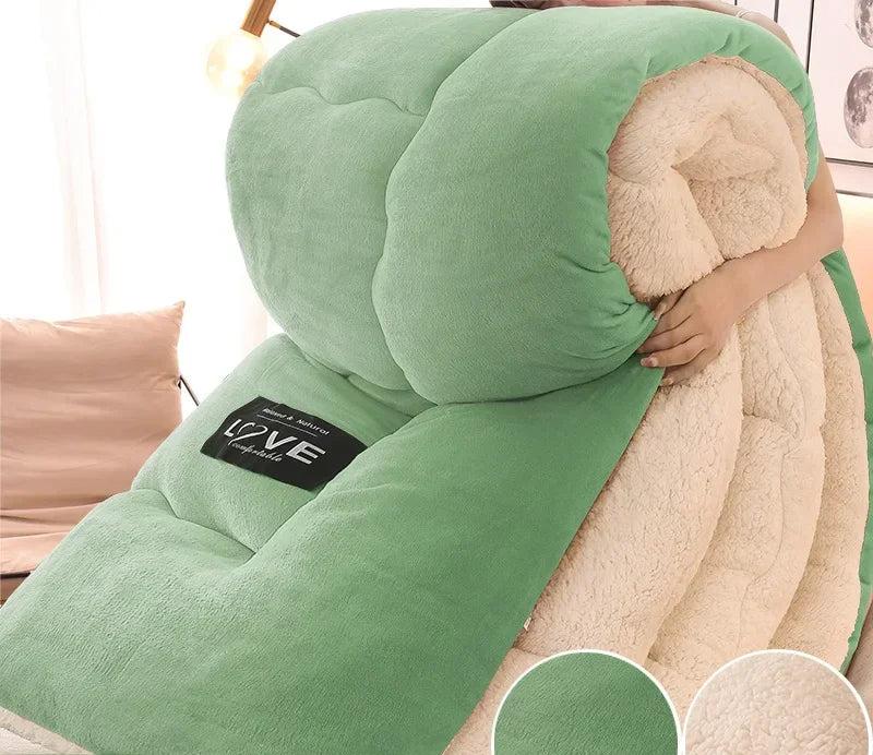 Luxury Winter Blanket with Double Flannel Fleece – FrostGuard