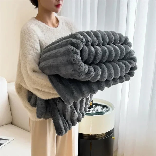 Ultimate Warm Plush Blanket - PlushNest