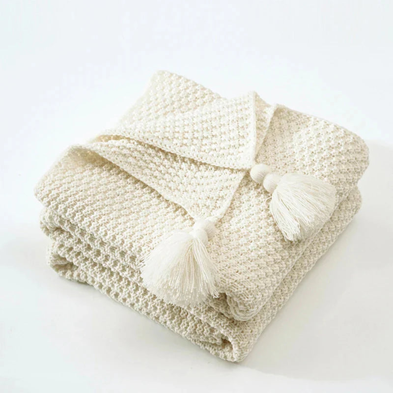 Knitted Wool Blanket with Tassels - NordicCozy