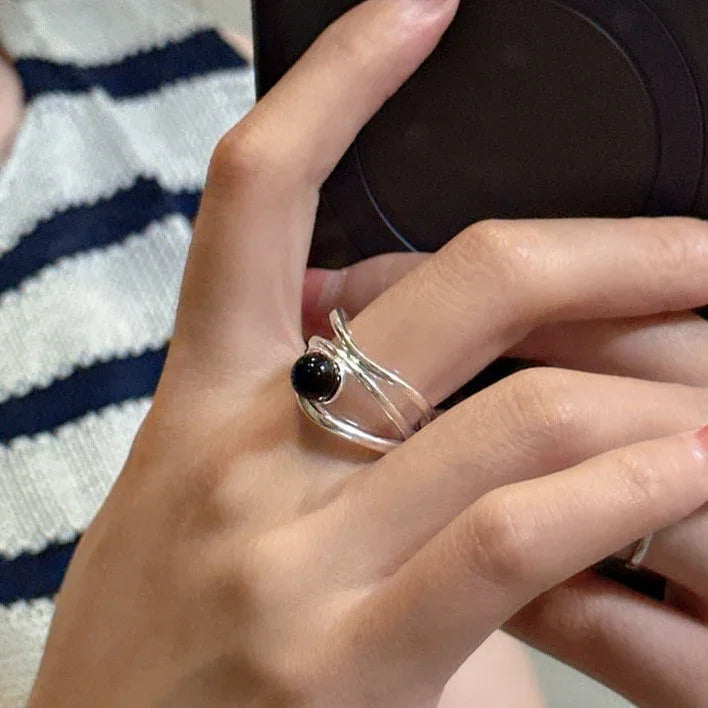Schwarze Onyx multilinje ring – Arden
