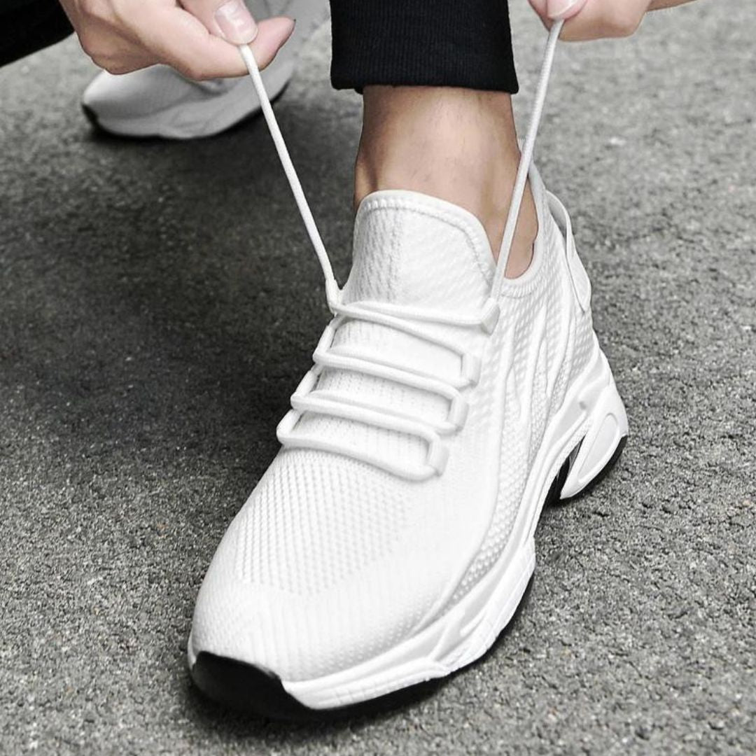 Diskret erhöhende Herren Sneaker mit Stil – MaxLift Boost