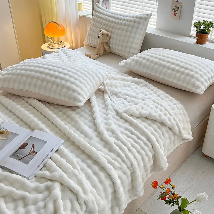 Luxe bobletæppe i fleece - BubbleNest