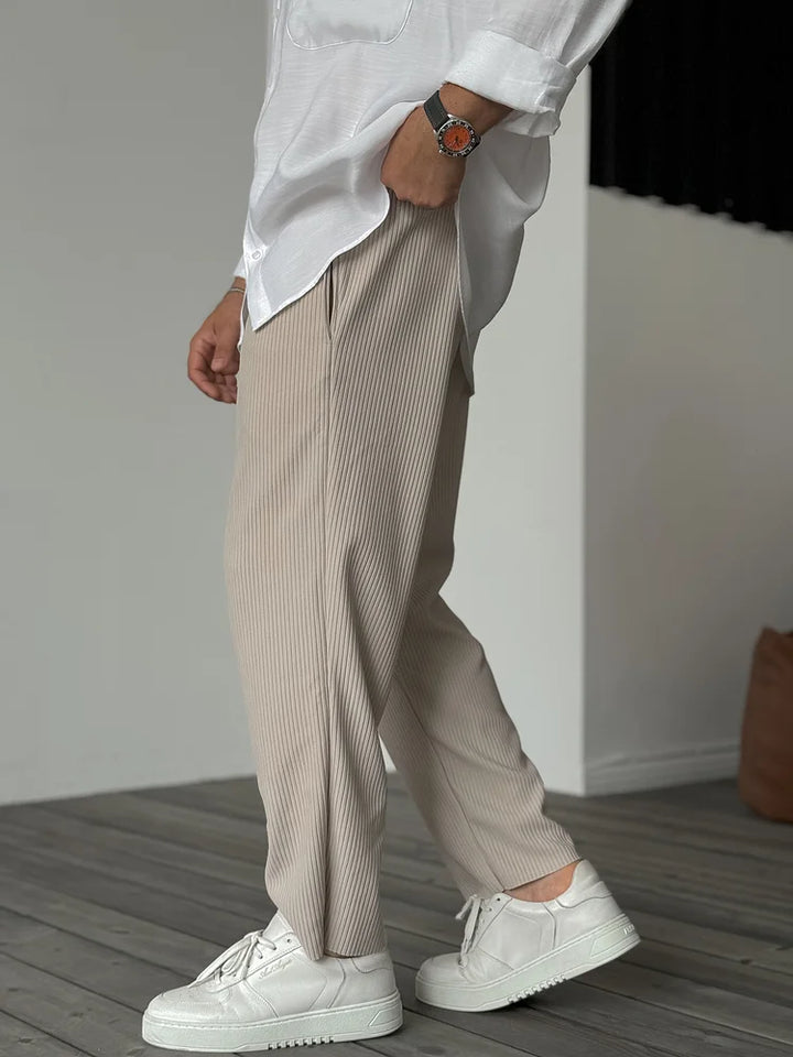 Luxury men's trousers made of soft fabric – Alessio