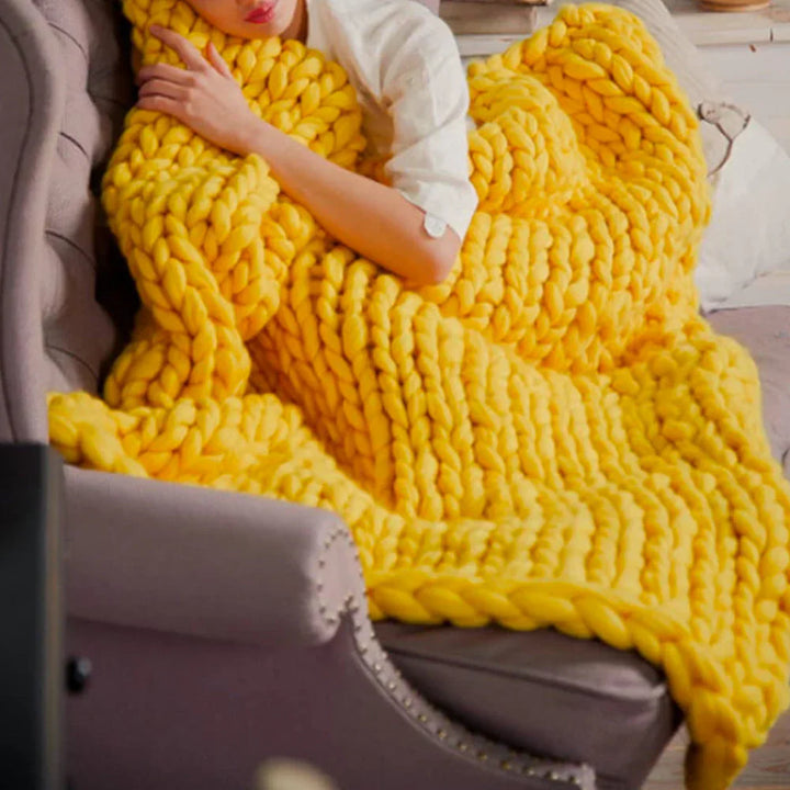 DIY Chunky XL 1000 Grams Wool Yarn for Soft Blankets - LuxeWool