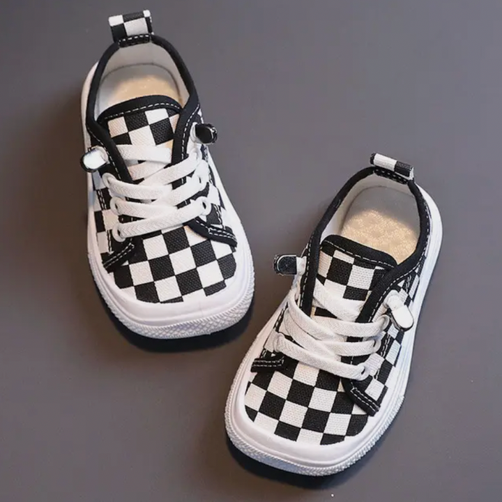 Ergonomic Barefoot Sneakers for Children - FlexiSteps