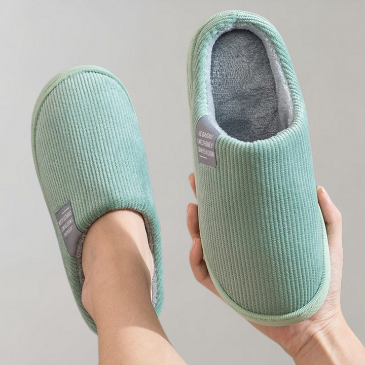 Comfortable and Warm Women's Slippers – Seraphina