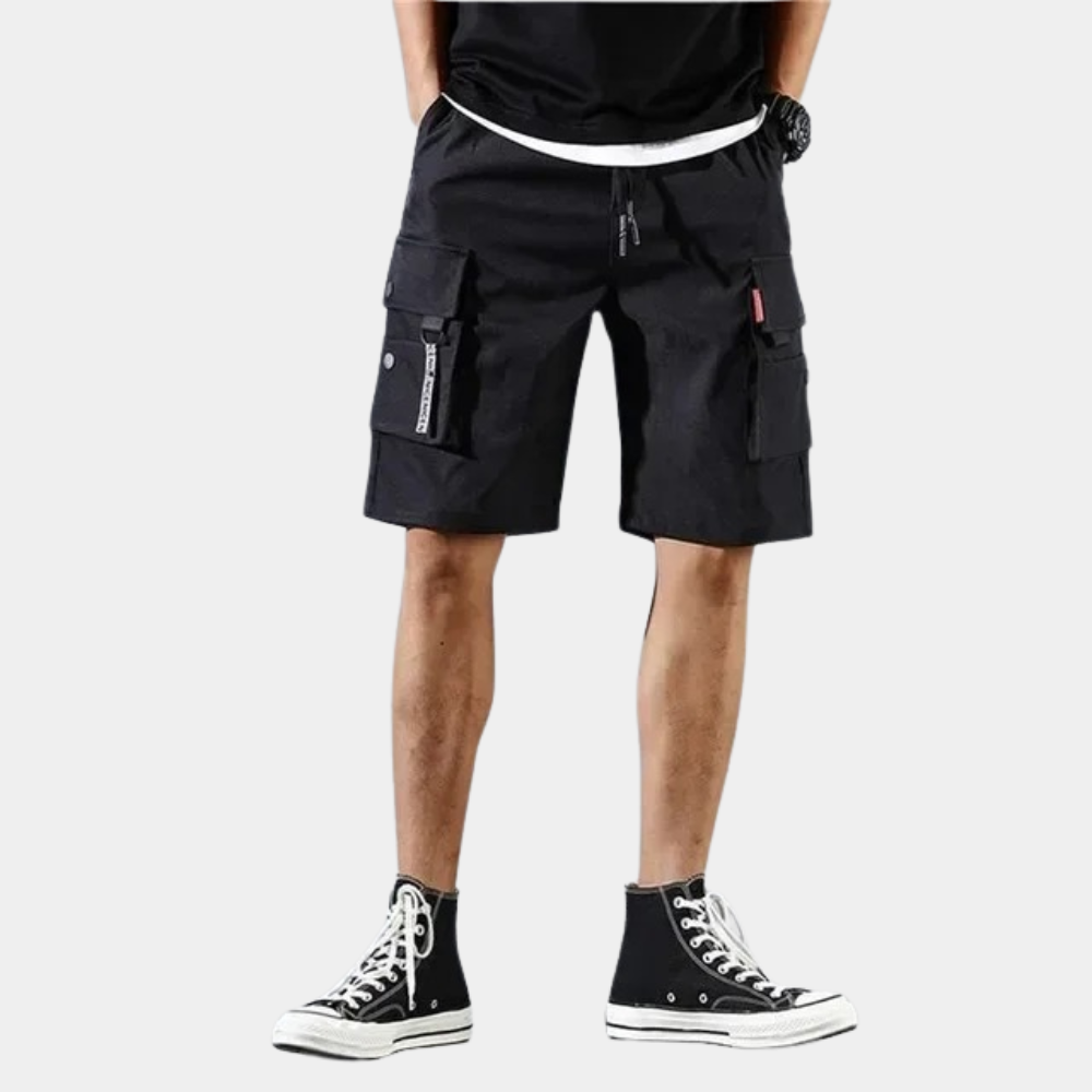 Schwarze Cargo-Shorts für Herren, lässig, mit Taschen, ideal für Sommermode.