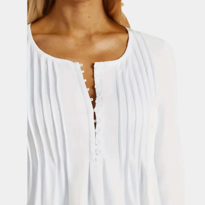 Weiße Bluse aus Baumwolle mit Knopfleiste und Falten, Damenmode, elegant und stilvoll.