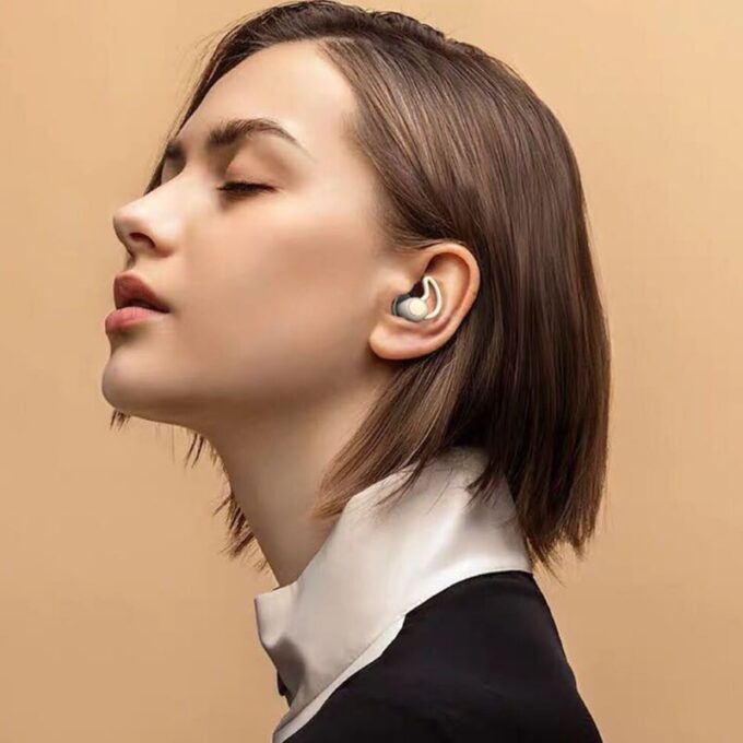 Soft earplugs for deep sleep & noise reduction - Noctura