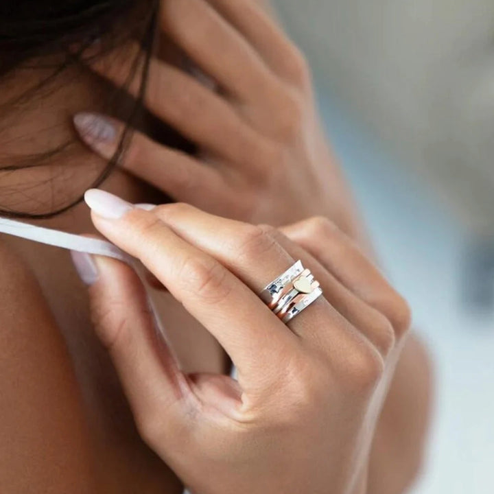 Anillo de corazón giratorio – Amara