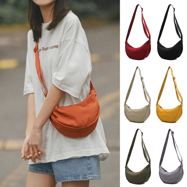 Stilfuld Half Moon Crossbody Taske - Luna