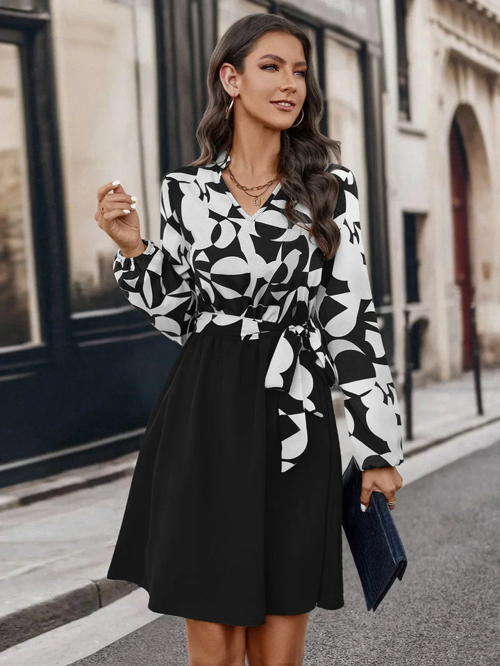 Fashionable Dress with Long Sleeves – Lina