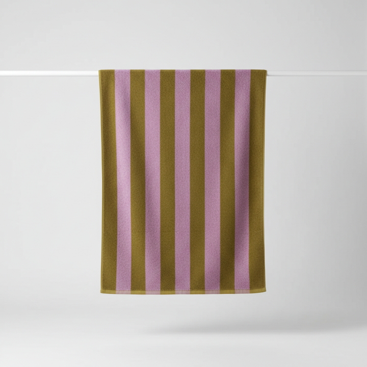 Gestreiftes Handtuch - RetroTowel