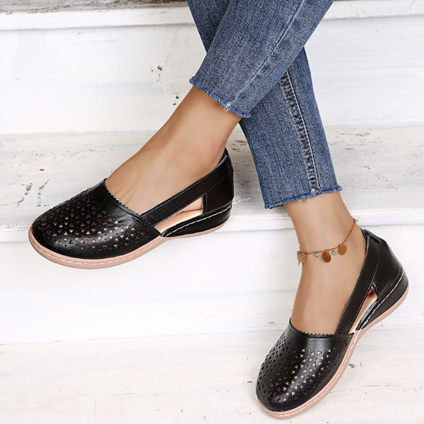 Zapatillas ortopédicas con recortes - Lena