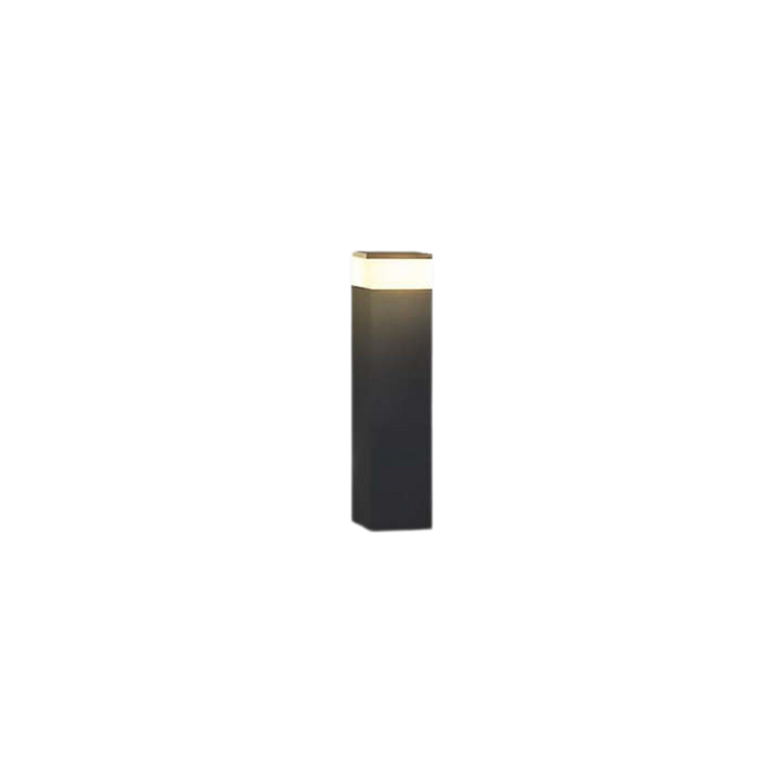 Kurzer schwarzer, rechteckiger Pollerpfosten mit leuchtendem warmweißem Lichtband am oberen Ende, freigestellt auf weißem Hintergrund. 1