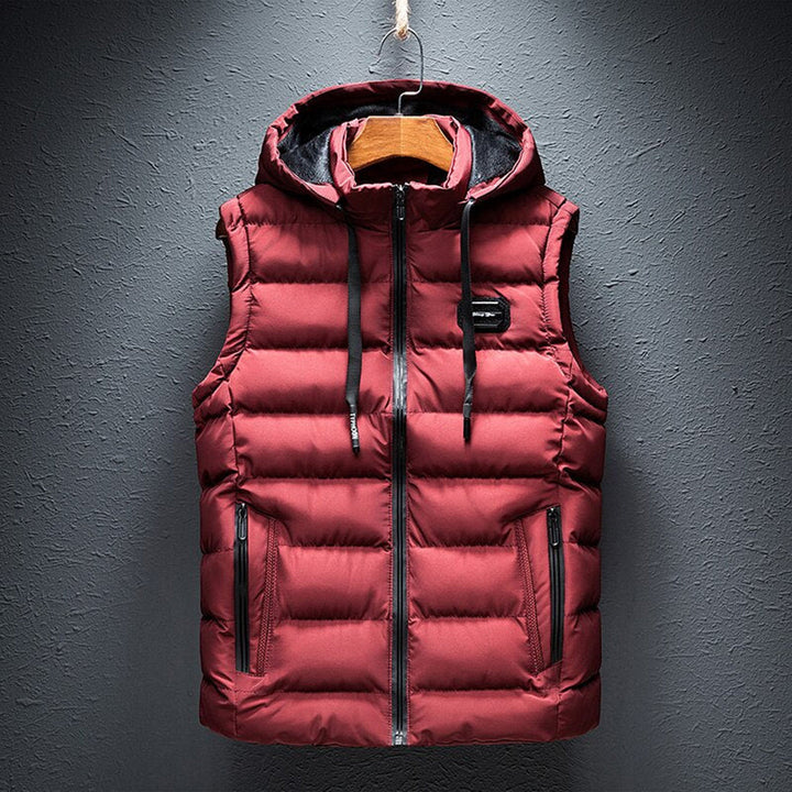 Rote Daunenweste mit Kapuze, Reißverschluss, Herrenmode, Winterbekleidung, warm, stilvoll