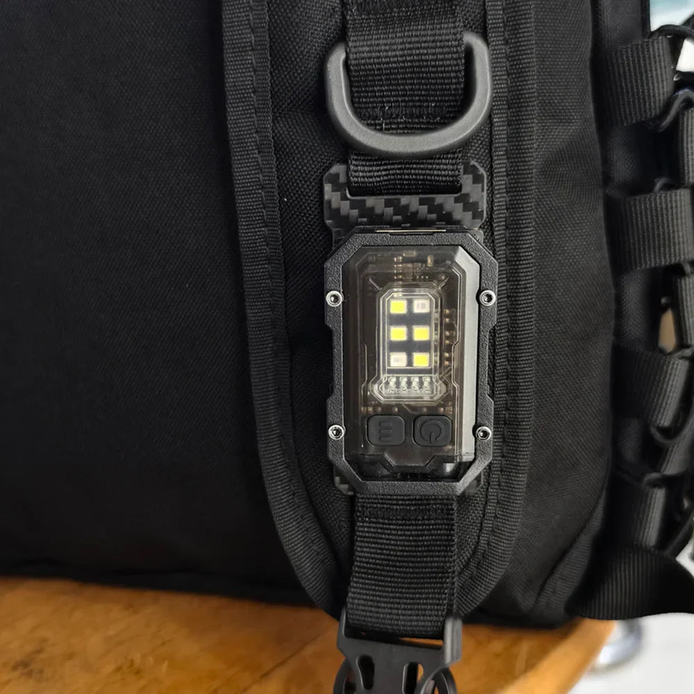 Linterna táctica recargable por USB - LumiTac Mini