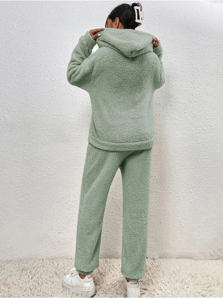 Ultra-comfortable teddy house suit with hood - Lana