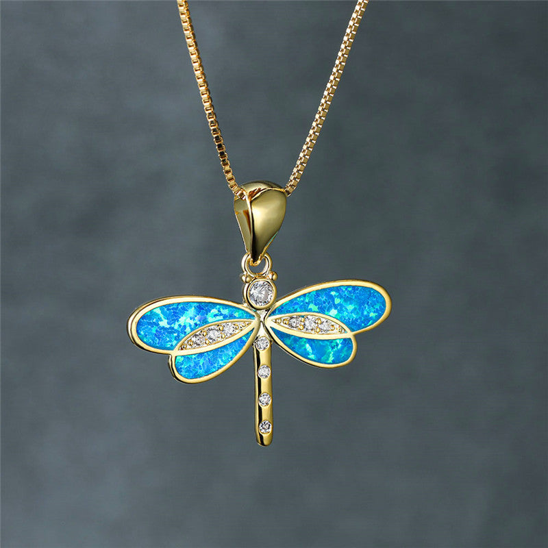 Goldene Libellen-Halskette mit Opal – Isolde