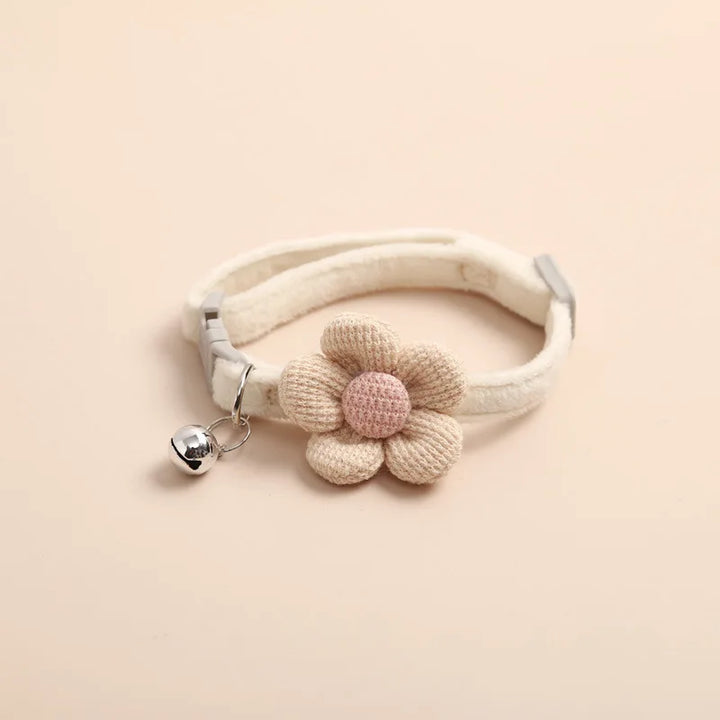 Collar ajustable para gatos con flor - FlowerCharm