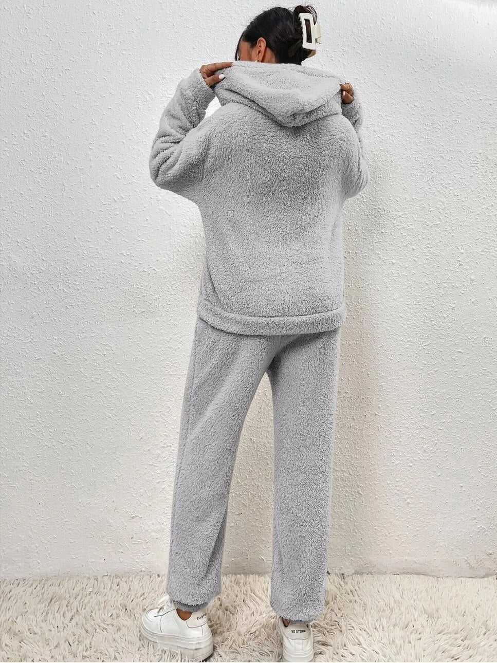 Ultra-comfortable teddy house suit with hood - Lana