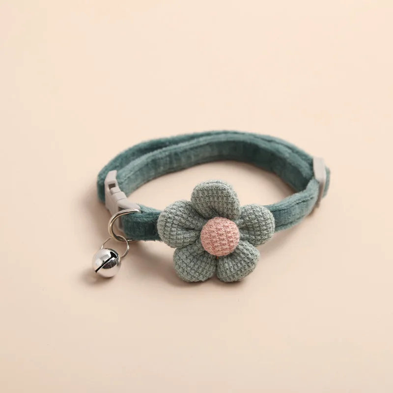 Collar ajustable para gatos con flor - FlowerCharm
