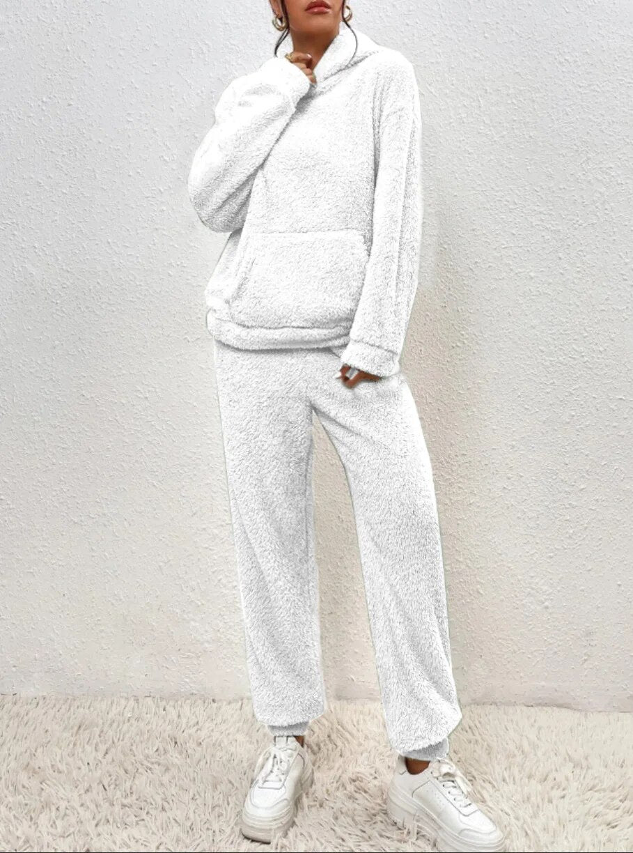 Ultra-comfortable teddy house suit with hood - Lana