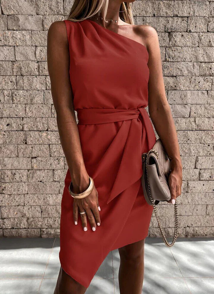 Sleeveless and figure-hugging party dress with stretch comfort – Mirella