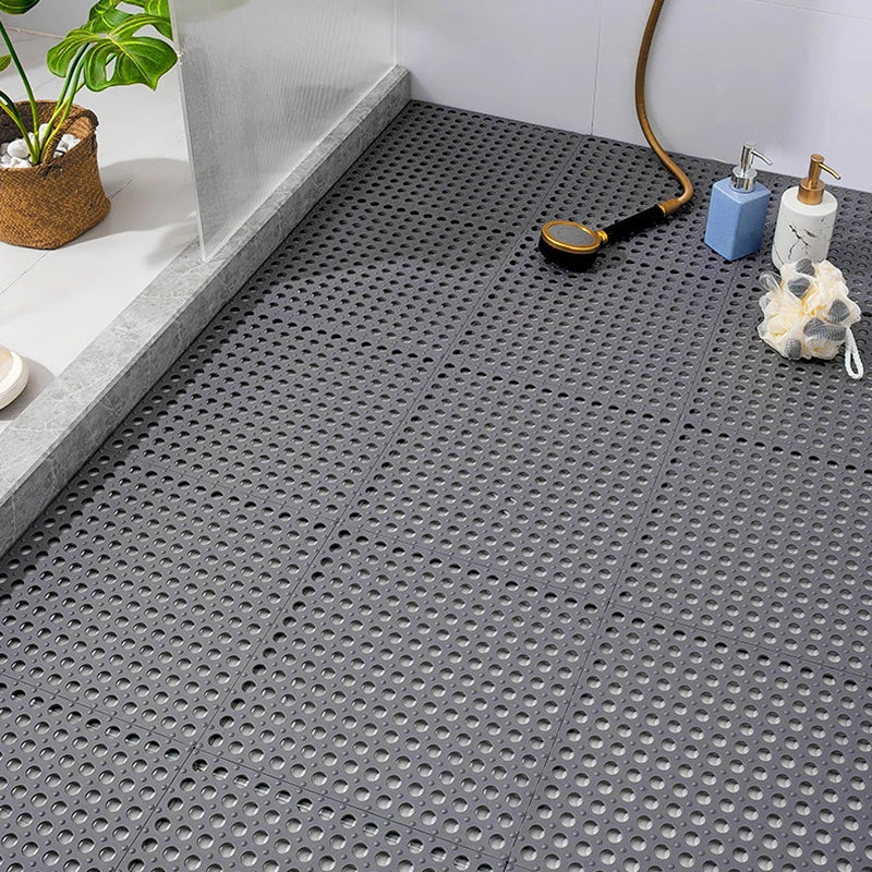 Non-slip shower mat - GripDrop