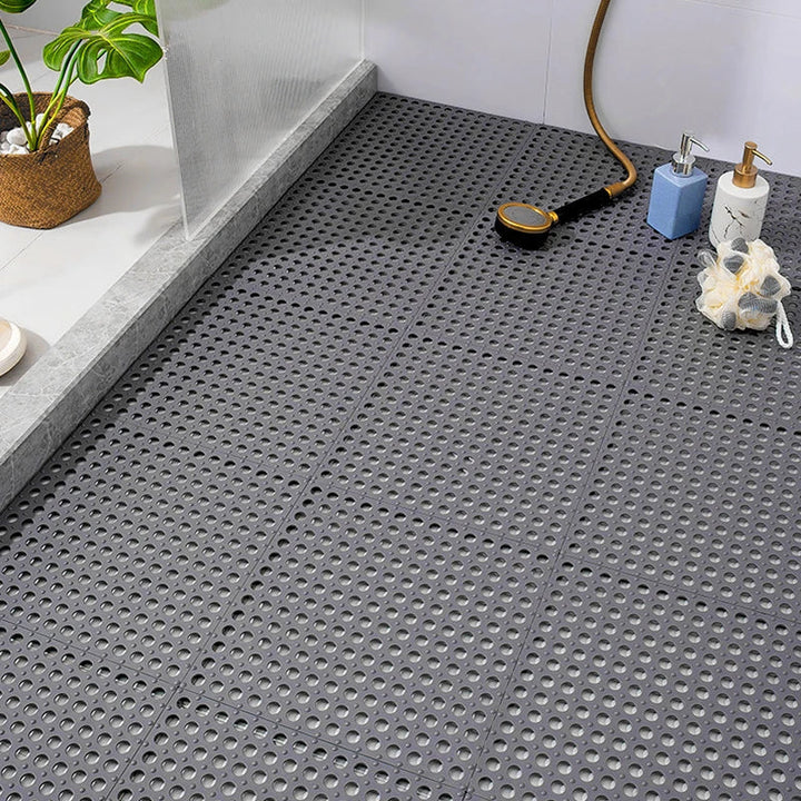 Non-slip shower mat - GripDrop