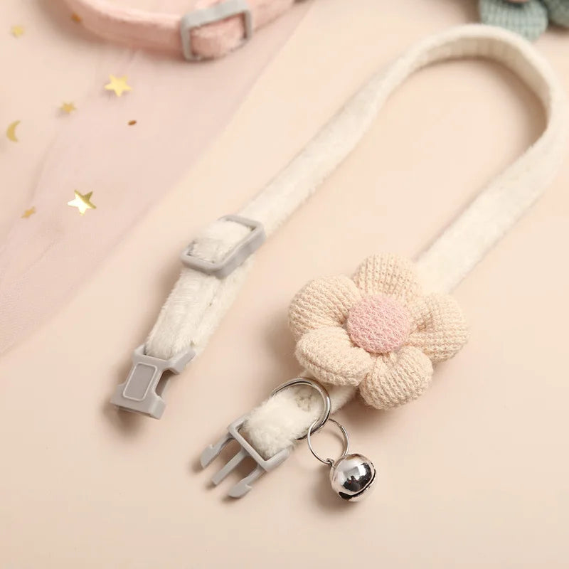Collar ajustable para gatos con flor - FlowerCharm