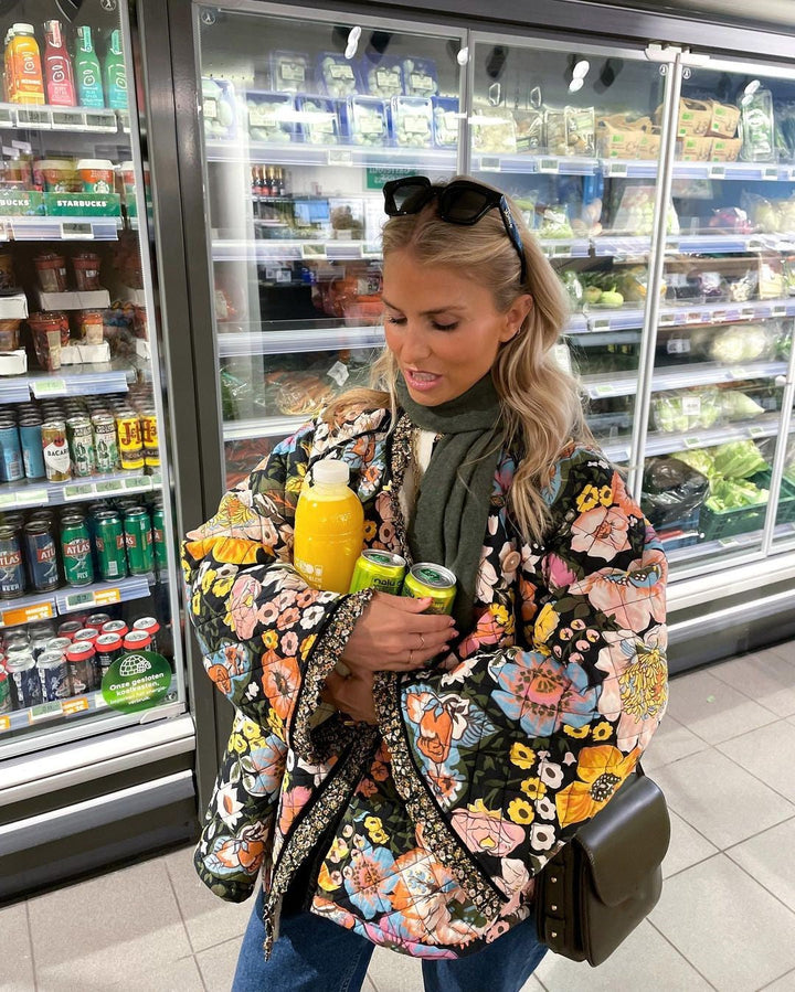 Foret damejakke med blomsterprint – Aurora