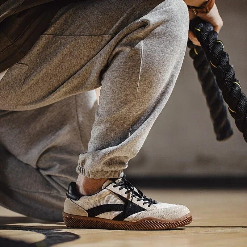 Retro-sneaker med moderne komfort - Stride84